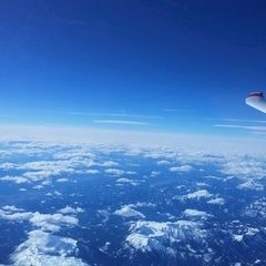 Flugwegposition um 10:42:36: Aufgenommen in der Nähe von Gemeinde Gutenstein, Österreich in 7366 Meter