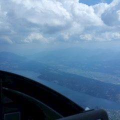 Flugwegposition um 13:25:21: Aufgenommen in der Nähe von Gemeinde Seeboden, Österreich in 2565 Meter
