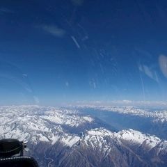 Flugwegposition um 12:46:52: Aufgenommen in der Nähe von Samolaco, Sondrio, Italien in 5617 Meter