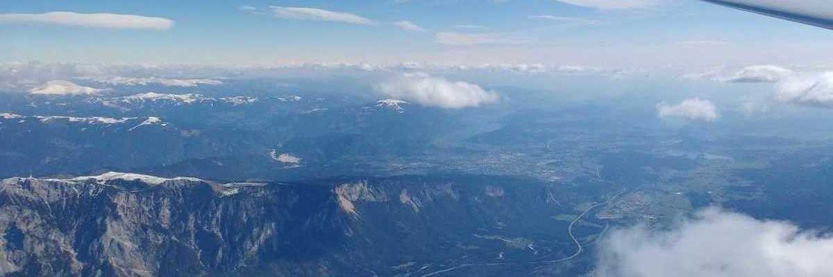 Flugwegposition um 08:35:48: Aufgenommen in der Nähe von 33018 Tarvis, Udine, Italien in 3990 Meter