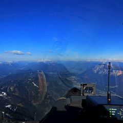 Flugwegposition um 07:01:19: Aufgenommen in der Nähe von Gemeinde Arnoldstein, Österreich in 2502 Meter