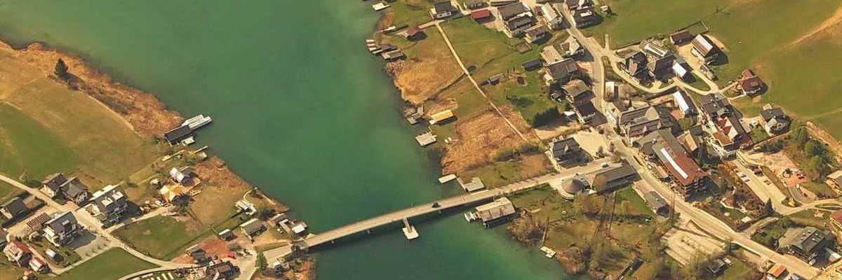 Flugwegposition um 13:51:21: Aufgenommen in der Nähe von Gemeinde Weißensee, Österreich in 2273 Meter