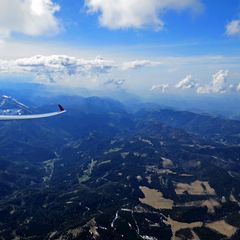 Flugwegposition um 13:49:58: Aufgenommen in der Nähe von Gemeinde Schwarzenbach an der Pielach, 3212, Österreich in 2816 Meter