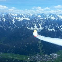 Flugwegposition um 12:38:33: Aufgenommen in der Nähe von 39034 Toblach, Bozen, Italien in 3469 Meter