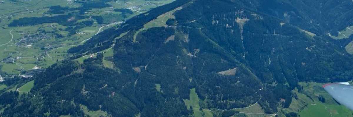Flugwegposition um 11:54:58: Aufgenommen in der Nähe von Gemeinde Saalfelden am Steinernen Meer, 5760, Österreich in 2335 Meter