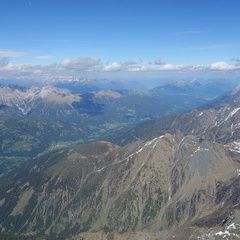 Flugwegposition um 14:19:34: Aufgenommen in der Nähe von Gemeinde Untertilliach, Österreich in 3216 Meter