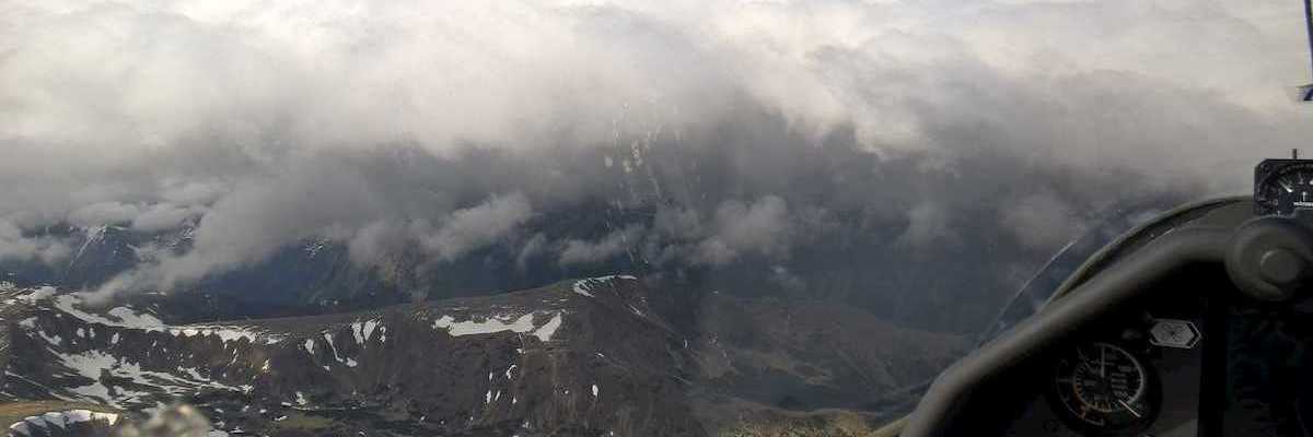 Flugwegposition um 15:01:13: Aufgenommen in der Nähe von Gemeinde Gaal, Österreich in 2803 Meter