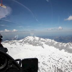 Flugwegposition um 11:24:19: Aufgenommen in der Nähe von Gemeinde Leutasch, Österreich in 2861 Meter