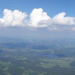 Flugwegposition um 15:11:30: Aufgenommen in der Nähe von Okres Český Krumlov, Tschechien in 2133 Meter
