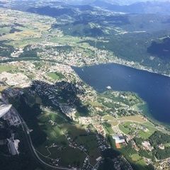 Flugwegposition um 14:08:40: Aufgenommen in der Nähe von Gemeinde Altmünster am Traunsee, Österreich in 1801 Meter