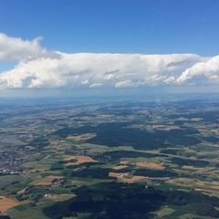 Flugwegposition um 13:29:50: Aufgenommen in der Nähe von Aichach-Friedberg, Deutschland in 1811 Meter