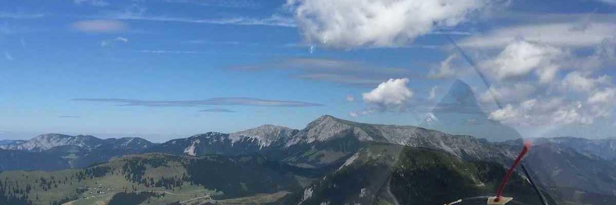 Flugwegposition um 11:32:08: Aufgenommen in der Nähe von Gemeinde Turnau, Österreich in 1647 Meter