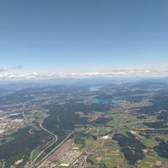 Flugwegposition um 12:26:51: Aufgenommen in der Nähe von Gemeinde Arnoldstein, Arnoldstein, Österreich in 2024 Meter