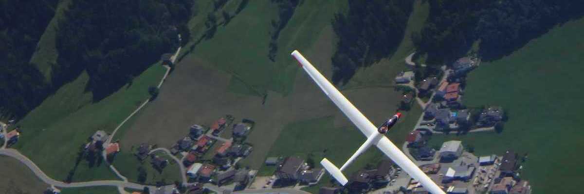 Flugwegposition um 11:54:46: Aufgenommen in der Nähe von Gemeinde Thiersee, 6335, Österreich in 2451 Meter