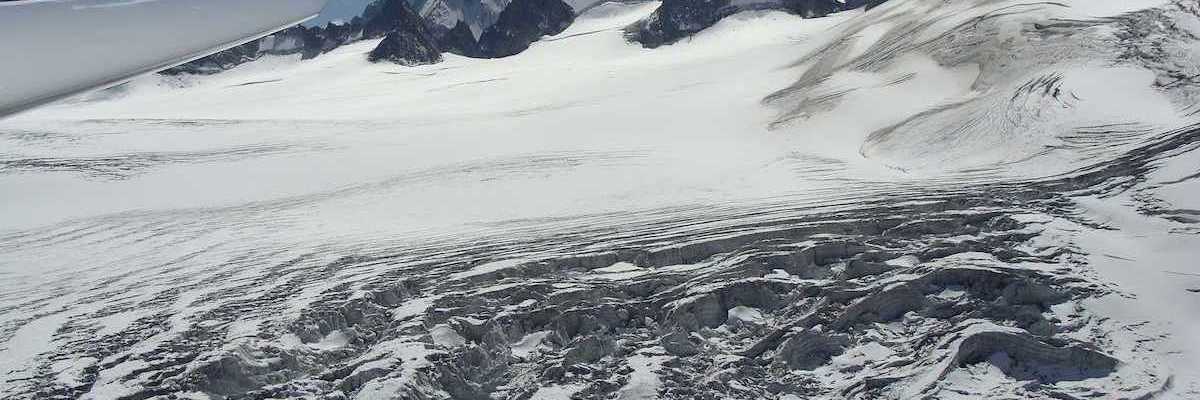 Flugwegposition um 12:40:35: Aufgenommen in der Nähe von Département Haute-Savoie, Frankreich in 2585 Meter
