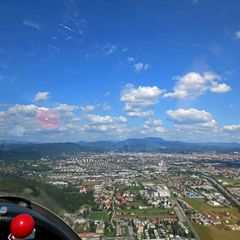 Flugwegposition um 10:44:21: Aufgenommen in der Nähe von Graz, Österreich in 795 Meter