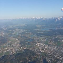 Flugwegposition um 16:11:39: Aufgenommen in der Nähe von Villach, Österreich in 2000 Meter