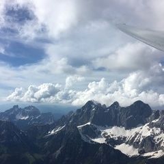 Flugwegposition um 15:23:08: Aufgenommen in der Nähe von Gemeinde Ramsau am Dachstein, 8972, Österreich in 2867 Meter