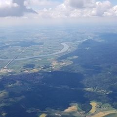 Verortung via Georeferenzierung der Kamera: Aufgenommen in der Nähe von Regensburg, Deutschland in 2200 Meter