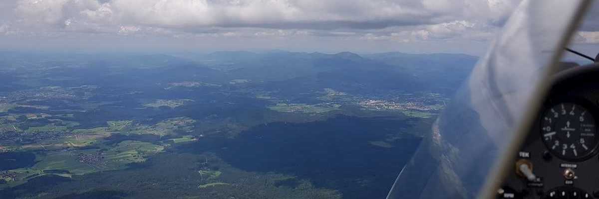 Verortung via Georeferenzierung der Kamera: Aufgenommen in der Nähe von Freyung-Grafenau, Deutschland in 2200 Meter