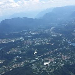 Flugwegposition um 11:58:55: Aufgenommen in der Nähe von 38020 Cloz, Trentino, Italien in 2547 Meter