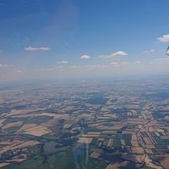 Flugwegposition um 13:01:05: Aufgenommen in der Nähe von Okres Břeclav, Tschechien in 2117 Meter