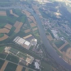 Flugwegposition um 12:52:14: Aufgenommen in der Nähe von Deggendorf, Deutschland in 2264 Meter