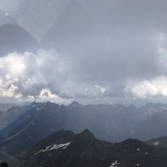 Verortung via Georeferenzierung der Kamera: Aufgenommen in der Nähe von Bezirk Moesa, Schweiz in 3100 Meter