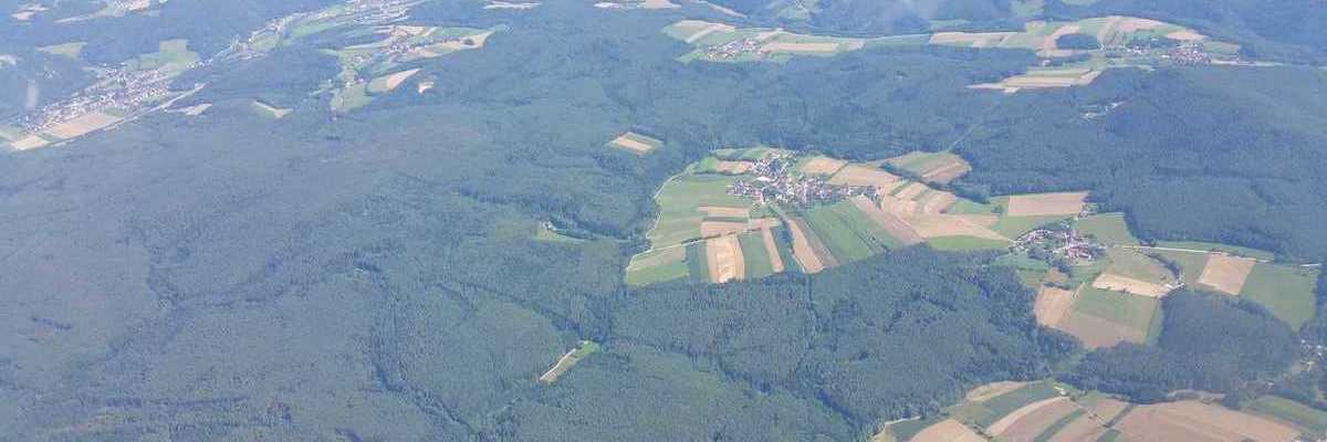 Flugwegposition um 14:03:59: Aufgenommen in der Nähe von Gemeinde Wartmannstetten, 2620, Österreich in 1847 Meter