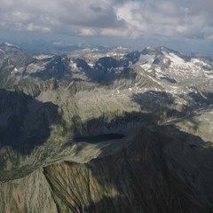 Flugwegposition um 13:20:13: Aufgenommen in der Nähe von Gemeinde Obertilliach, 9942 Obertilliach, Österreich in 2806 Meter