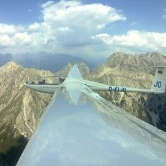Flugwegposition um 11:11:54: Aufgenommen in der Nähe von Gemeinde Lesachtal, Österreich in 2391 Meter