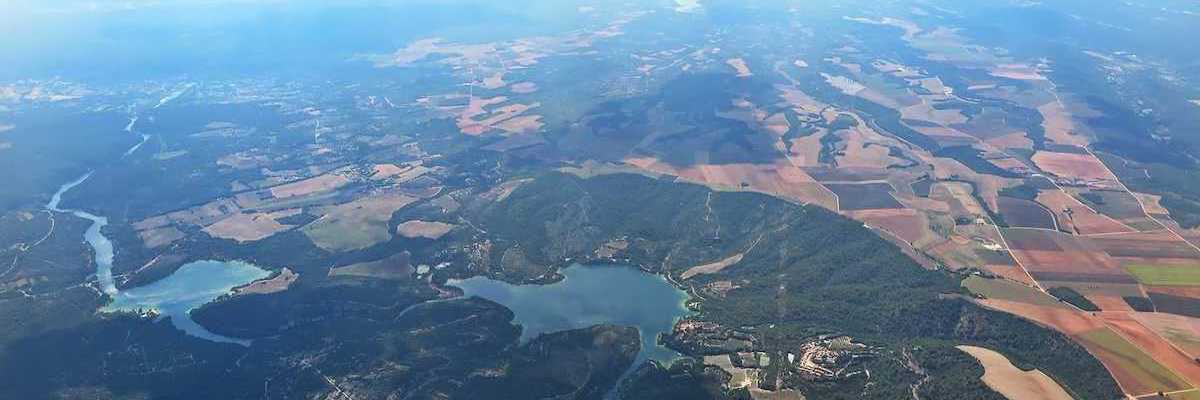 Flugwegposition um 13:38:41: Aufgenommen in der Nähe von Département Alpes-de-Haute-Provence, Frankreich in 2333 Meter