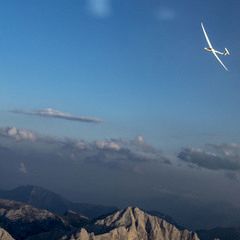 Flugwegposition um 16:45:42: Aufgenommen in der Nähe von St. Martin am Grimming, Österreich in 2589 Meter