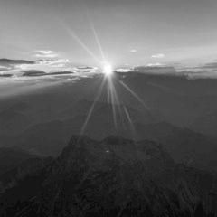 Flugwegposition um 17:04:18: Aufgenommen in der Nähe von St. Martin am Grimming, Österreich in 2357 Meter