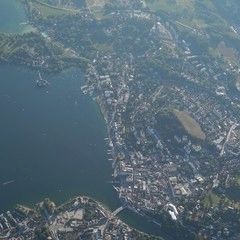 Flugwegposition um 16:30:56: Aufgenommen in der Nähe von Stadtgemeinde Gmunden, 4810 Gmunden, Österreich in 2231 Meter
