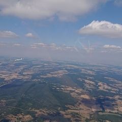 Flugwegposition um 11:25:31: Aufgenommen in der Nähe von Okres Pelhřimov, Tschechien in 2093 Meter