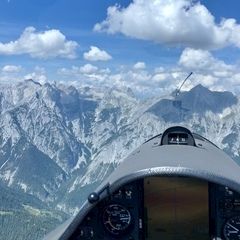 Verortung via Georeferenzierung der Kamera: Aufgenommen in der Nähe von Gemeinde Terfens, Österreich in 2400 Meter