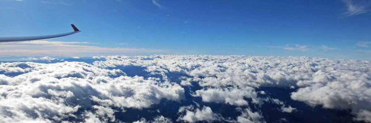 Flugwegposition um 13:09:30: Aufgenommen in der Nähe von Kindberg, Österreich in 4466 Meter