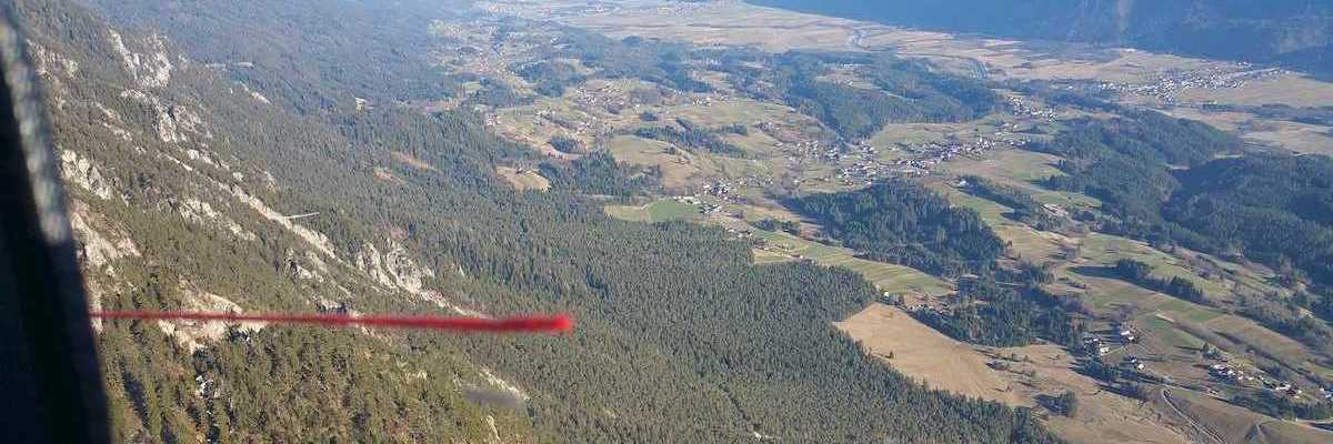 Flugwegposition um 15:38:06: Aufgenommen in der Nähe von Gemeinde Hermagor-Pressegger See, Österreich in 1551 Meter