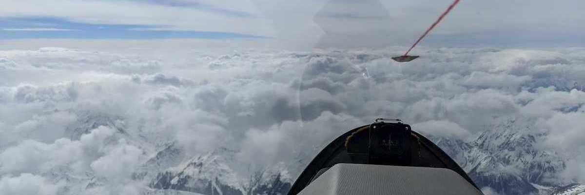 Flugwegposition um 13:28:42: Aufgenommen in der Nähe von Gemeinde Grinzens, Österreich in 5568 Meter