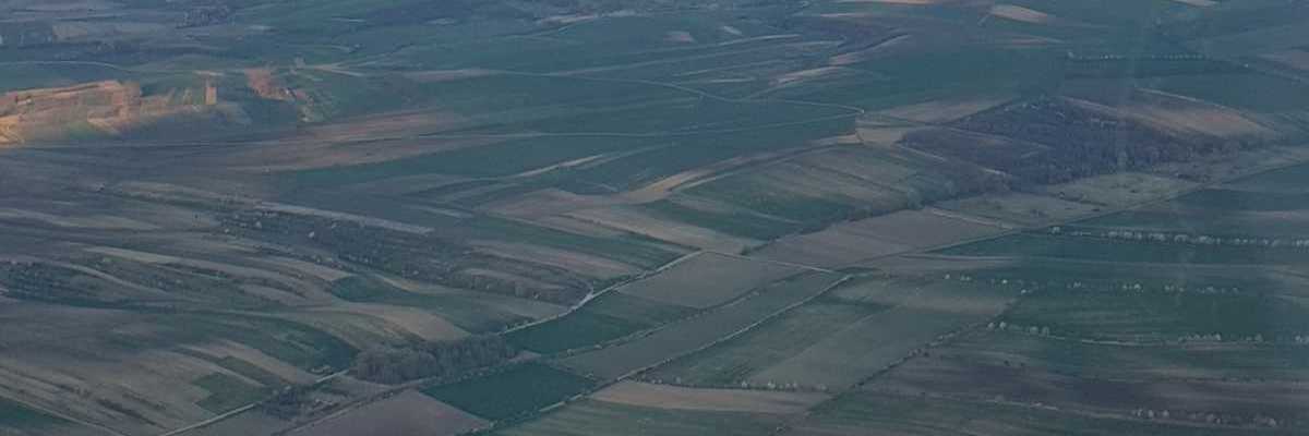 Flugwegposition um 16:38:07: Aufgenommen in der Nähe von Gemeinde Herrnbaumgarten, Österreich in 776 Meter