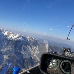 Verortung via Georeferenzierung der Kamera: Aufgenommen in der Nähe von Gemeinde Reichenau an der Rax, Österreich in 2100 Meter