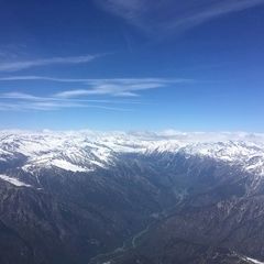 Verortung via Georeferenzierung der Kamera: Aufgenommen in der Nähe von Bezirk Moesa, Schweiz in 3700 Meter