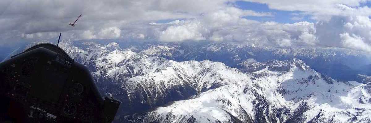 Flugwegposition um 11:48:03: Aufgenommen in der Nähe von 33010 Malborghetto Valbruna, Udine, Italien in 2669 Meter
