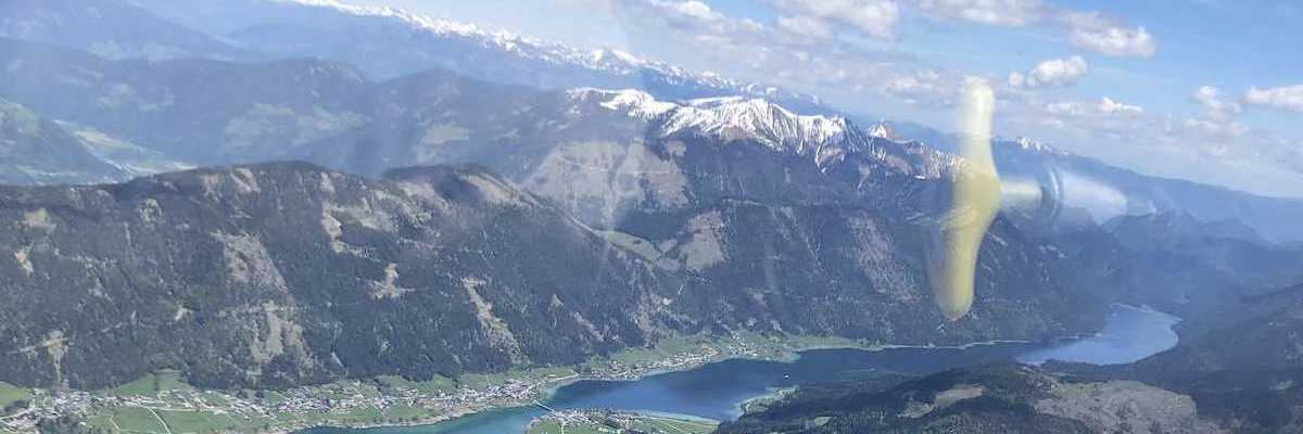Flugwegposition um 10:57:03: Aufgenommen in der Nähe von Gemeinde Gitschtal, Gitschtal, Österreich in 1901 Meter