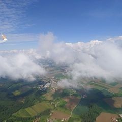 Verortung via Georeferenzierung der Kamera: Aufgenommen in der Nähe von Gemeinde Geinberg, Geinberg, Österreich in 1100 Meter