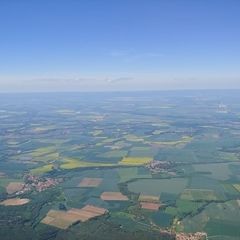 Verortung via Georeferenzierung der Kamera: Aufgenommen in der Nähe von Okres Louny, Tschechien in 1800 Meter