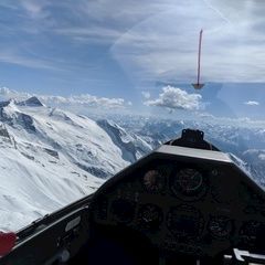 Flugwegposition um 14:48:36: Aufgenommen in der Nähe von Gemeinde Tux, Österreich in 3210 Meter