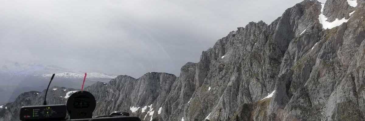 Verortung via Georeferenzierung der Kamera: Aufgenommen in der Nähe von St. Martin am Grimming, Österreich in 2000 Meter