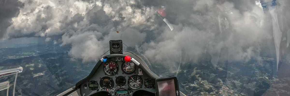 Flugwegposition um 11:47:18: Aufgenommen in der Nähe von Gemeinde Puch bei Weiz, Österreich in 2308 Meter